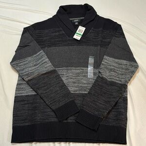 Alfani men’s cowl neck sweater in grey stripes. 100% cotton. Size large.